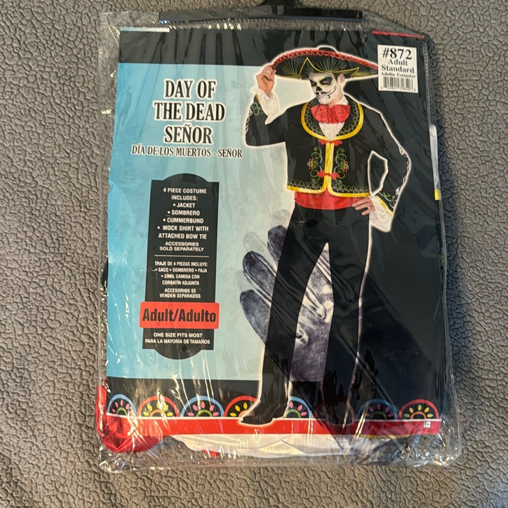 Men’s Halloween costume day of the dead skeleton